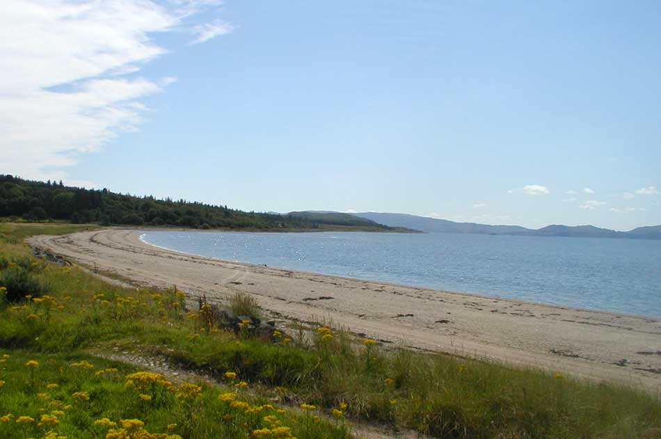 Sandy beach in Scotland for holiday house