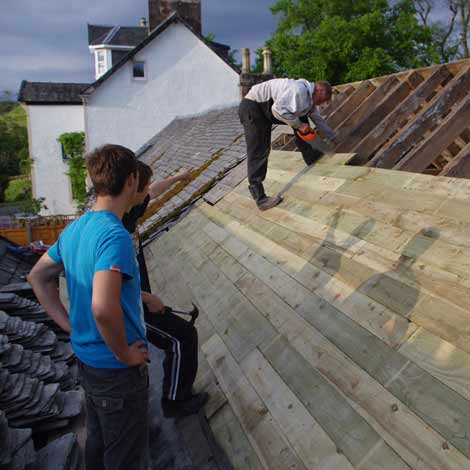 roof repair on holiday home outhouse